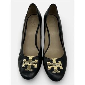 Tory Burch Sally Wedge Pumps Womens 6.5 Black Leather Gold Logo Good Condition